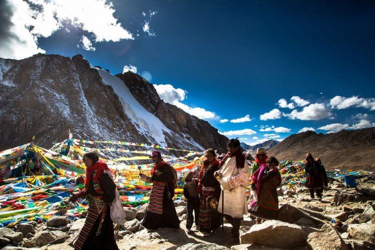 ritual gunung kailash