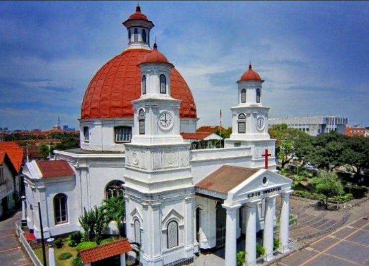 Tempat Wisata di Semarang "Gereja Blenduk"