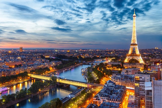 1. Kota Indah Di Dunia "Paris"