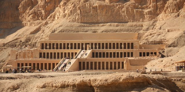 peninggalan sejarah mesir kuno 4. Lembah Para Raja (The Valley of The Kings) 