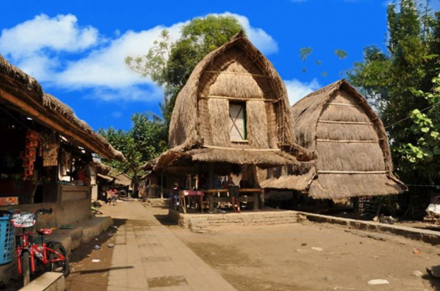 objek wisata sirkuit mandalika desa sade