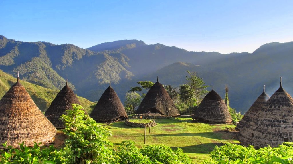 desa wisata di Indonesia Desa Wae Rebo