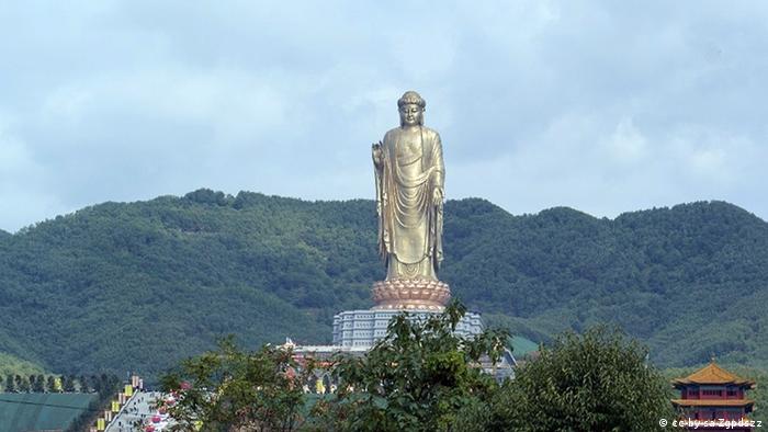 3. The Spring Temple Buddha (China)