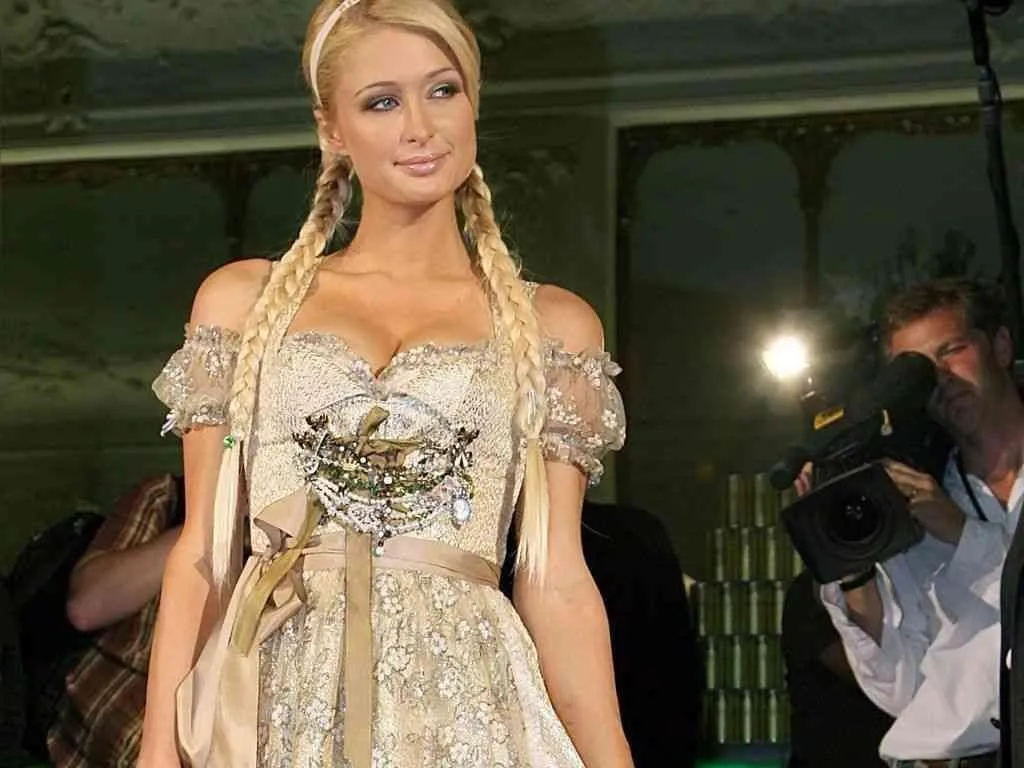fakta unik festival oktoberfest Melarang Paris Hilton untuk hadir