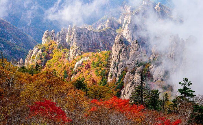 tempat wisata musim gugur Taman Nasional Seoraksan, Korea Selatan