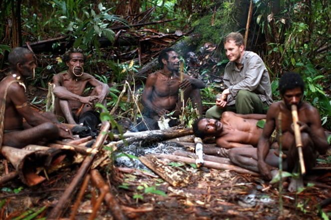 suku kanibal di dunia Suku Korowoi di Papua