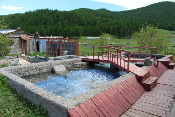 tempat wisata mongolia Tsenkher Hot Spa
