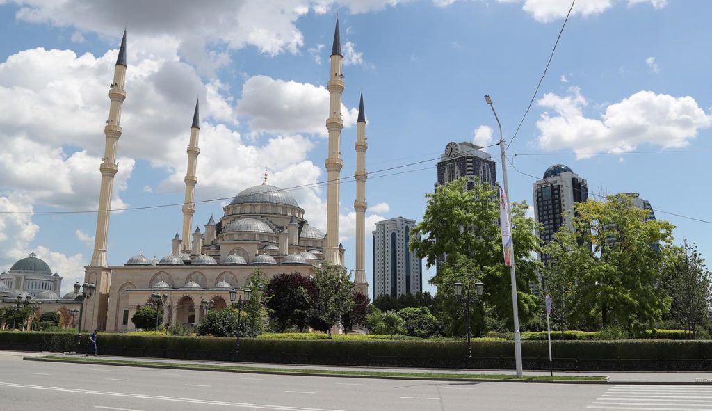 1. Akhmad Kadyrov Mosque, Rusia