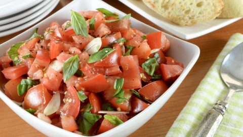 makanan khas sudan  Salatah Tomatim Bel Daqua