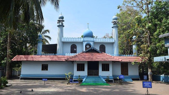 2. Masjid Cheraman Juma