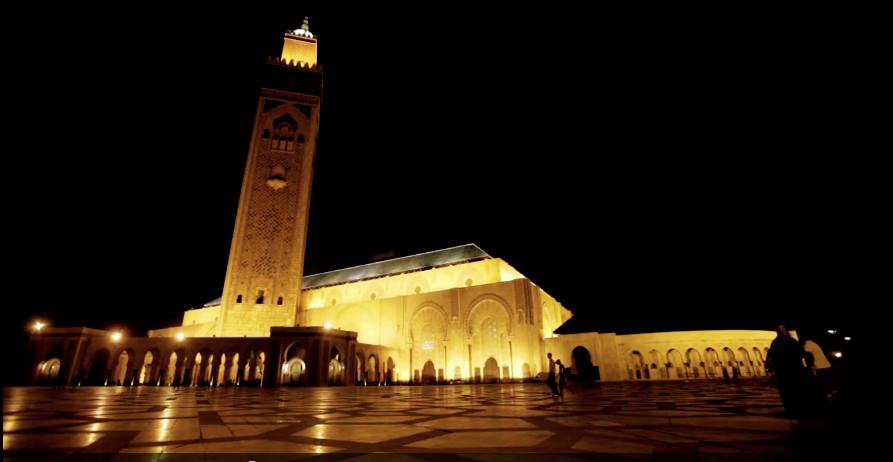 tradisi unik ramadan di maroko Masjid tidak pernah sepi terutama di malam hari