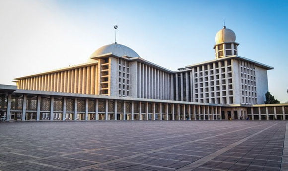 1. Masjid Istiqlal