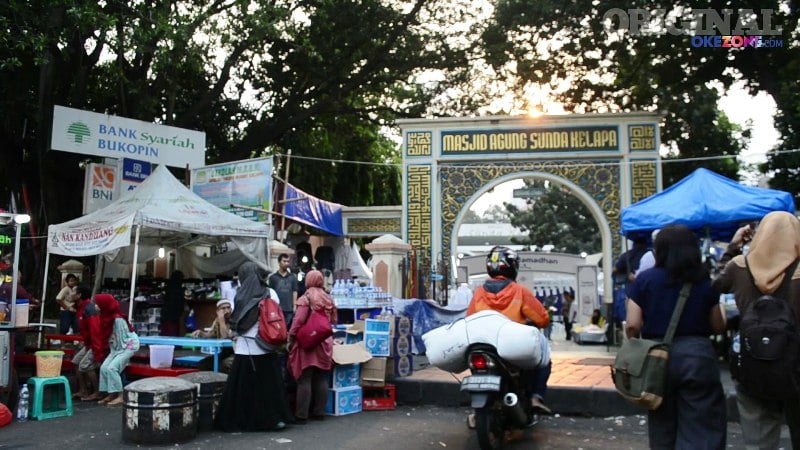 pasar takjil di jakarta Masjid Sunda Kelapa