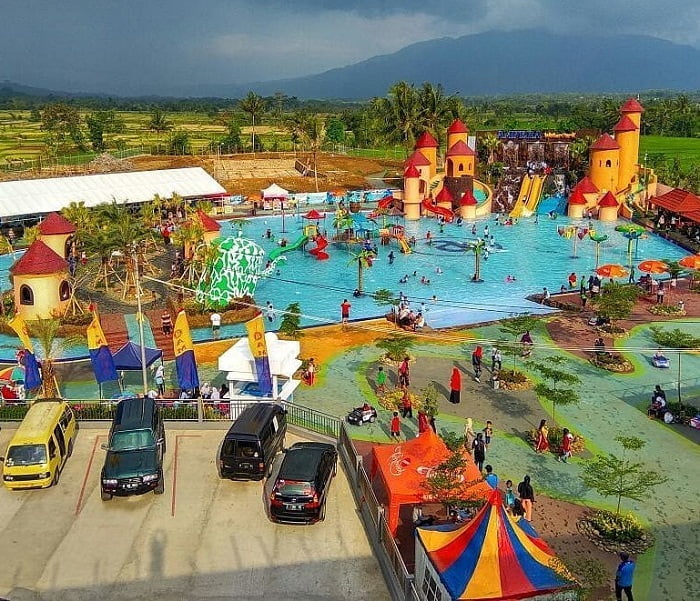 kolam renang ampera waterpark Rumah makan khas Sunda