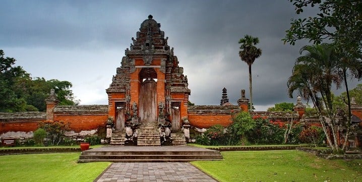 kerajaan di Bali