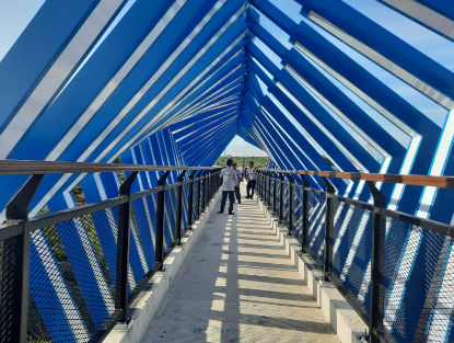 Jembatan Kaca Siak