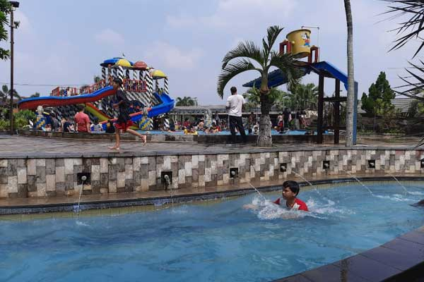 Wisata Kolam Renang Ceria