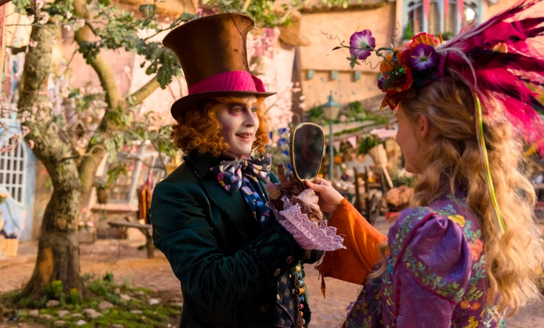 Synopsis Alice in Wonderland 2