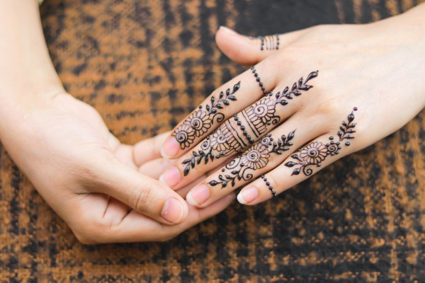 3 Contoh Motif Henna Simple dan Mudah