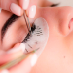 Cara Melepas Eyelash Extension dan Merawatnya dengan Benar
