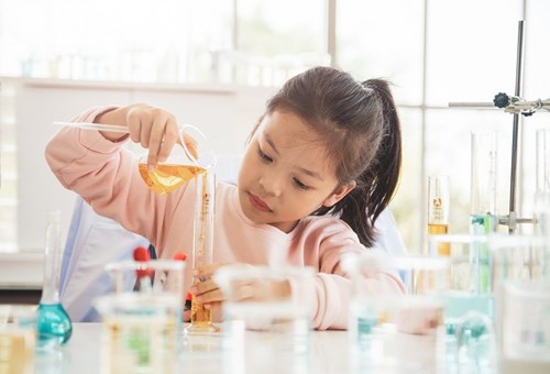 Aktivitas Sains Anak