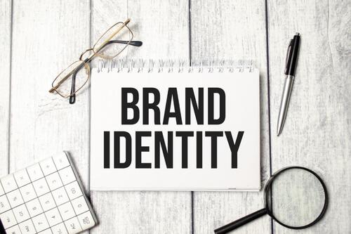 Identitas Brand